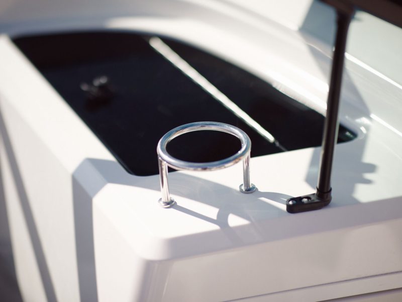 2024-SPX-210-Outboard-SPO210-cup-holder-08778.jpg