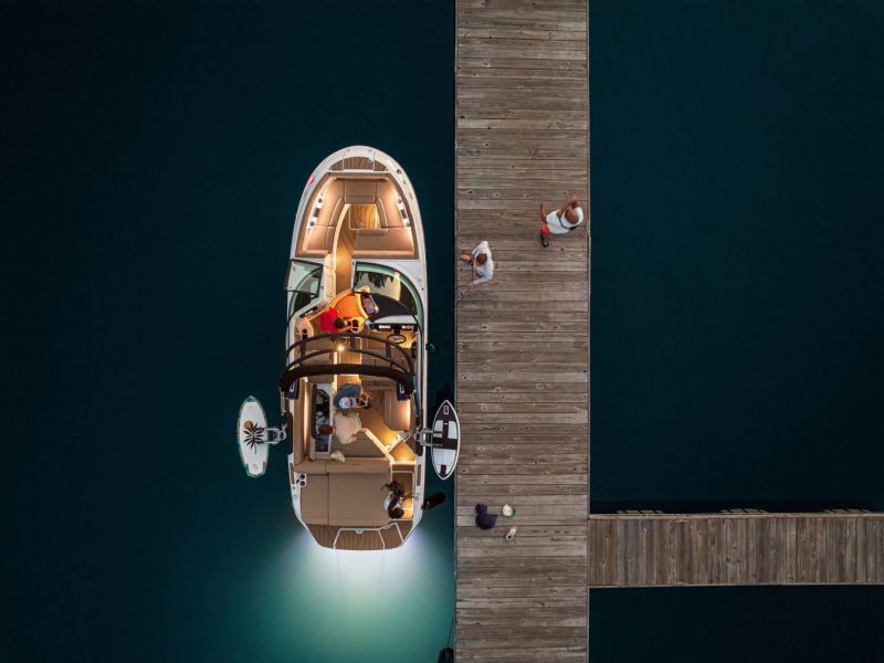 2026-SDX-250-Surf-SDS250-aerial-overhead-underwater-accent-lighting-dock-twilight-00766.jpg
