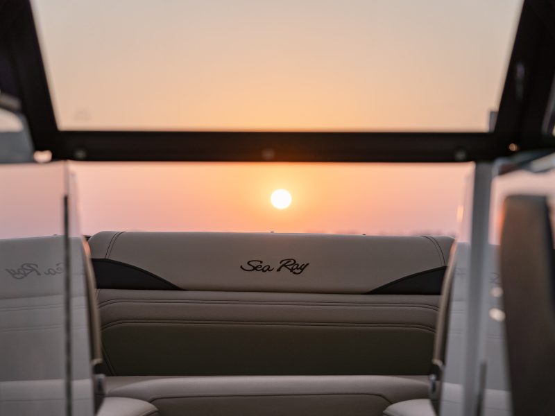 2026-SLX-280-SLX280-bow-windshield-sunset-05612-X3.jpg