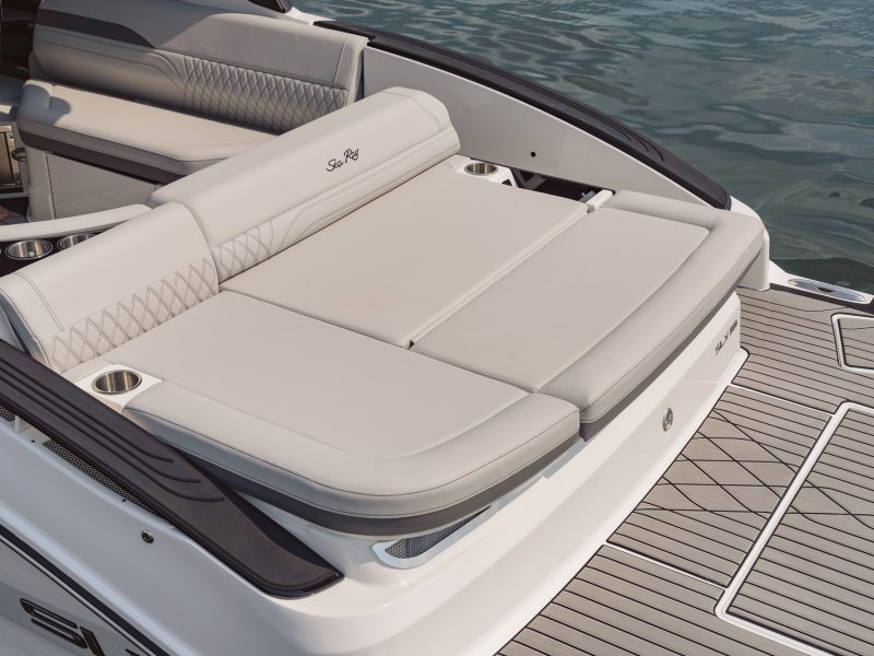 2026-SLX-280-SLX280-transom-sunpad-05661-X3.jpg
