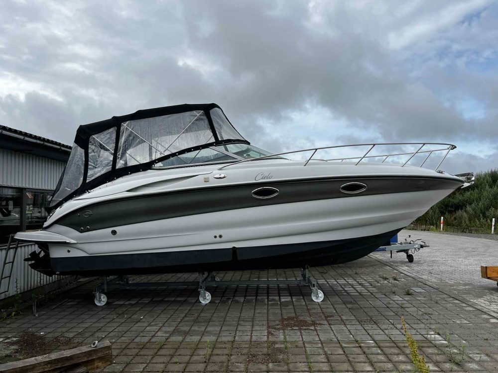 Crownline_10