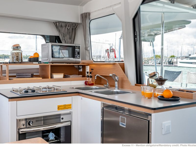 Excess11_IMAGE_INTERIOR_KITCHEN.jpg